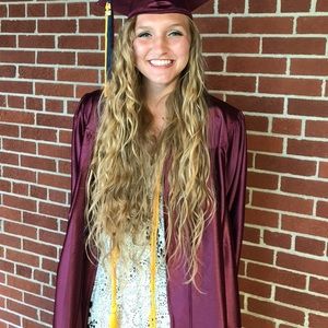 Meet your Posher, Hannah